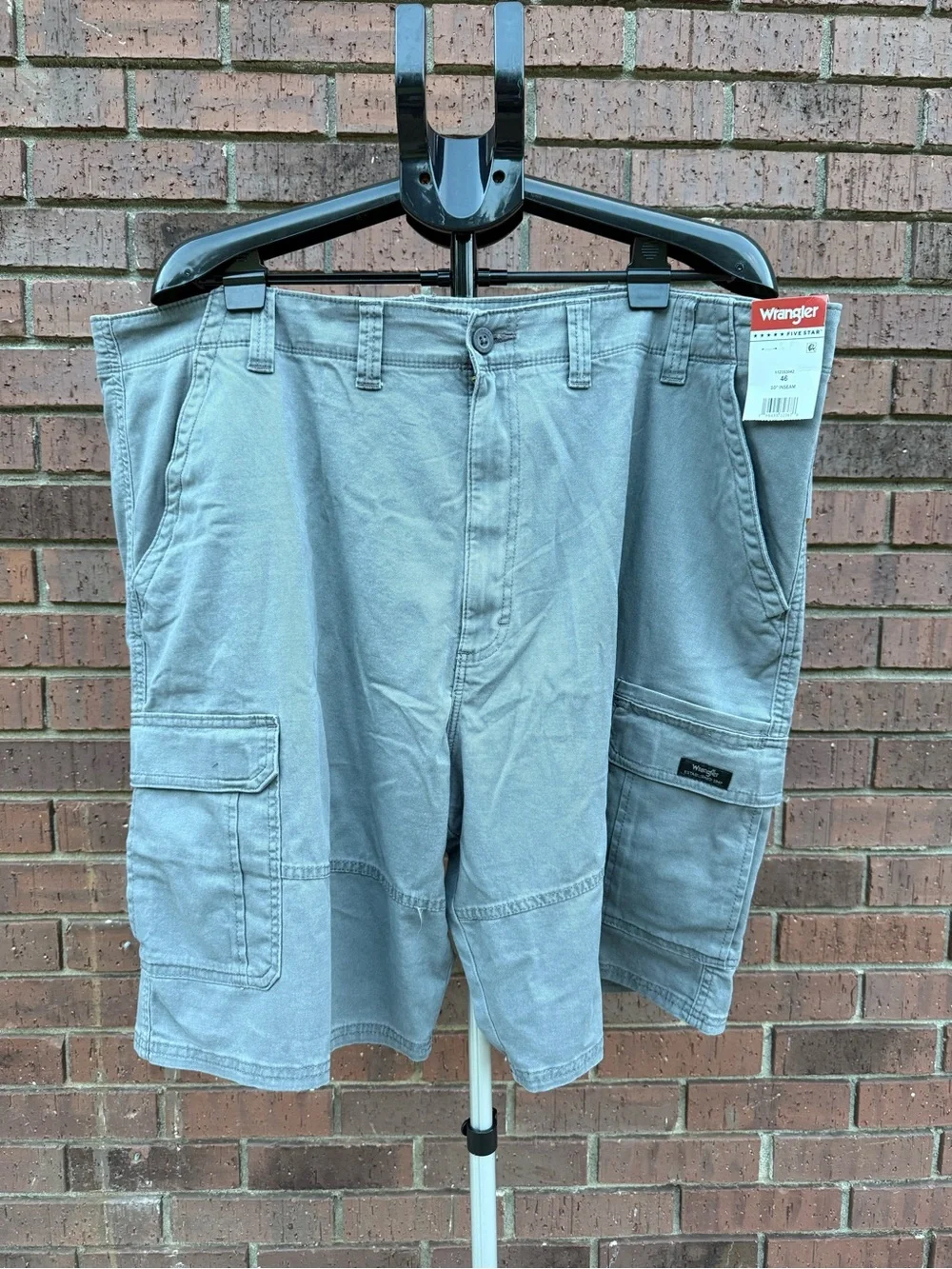 Wrangler Five Star Heritage Relaxed Fit Cargo Shorts Gray Flat Front Size 46 New